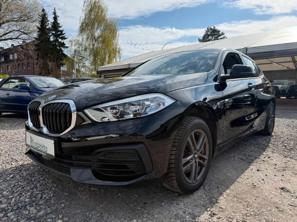 BMW 1 Series 118 11/2020-photo-2