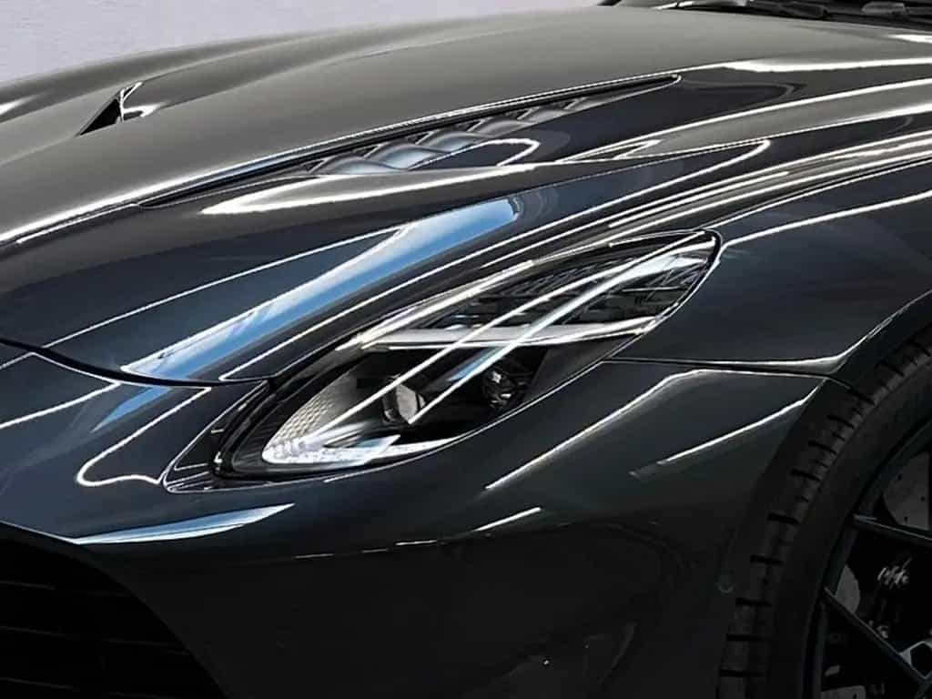 Aston Martin Vanquish Coupé / Satin CF / Titanium Exhaust null-photo-4