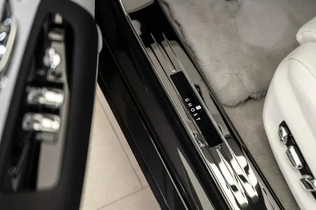 Rolls-Royce Ghost 2 year service & warranty 01/2022-photo-19