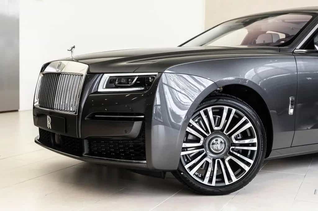 Rolls-Royce Ghost 2 year service & warranty 01/2022-photo-9