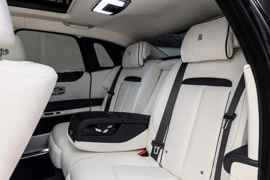 Rolls-Royce Ghost 2 year service & warranty 02/2022-photo-15
