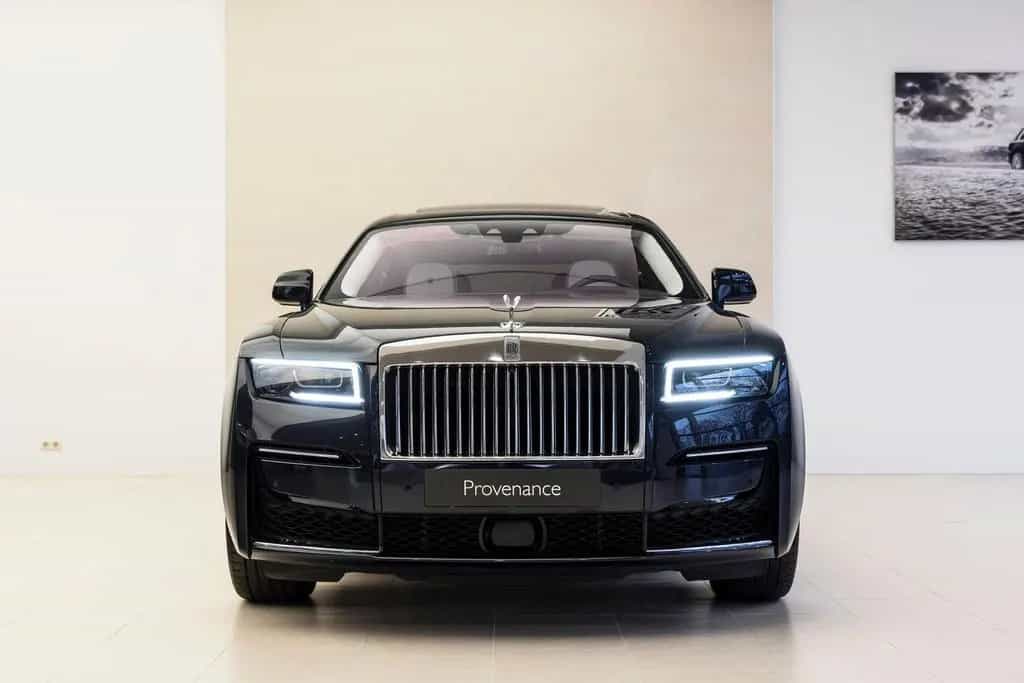 Rolls-Royce Ghost 2 year service & warranty 02/2022-photo-2