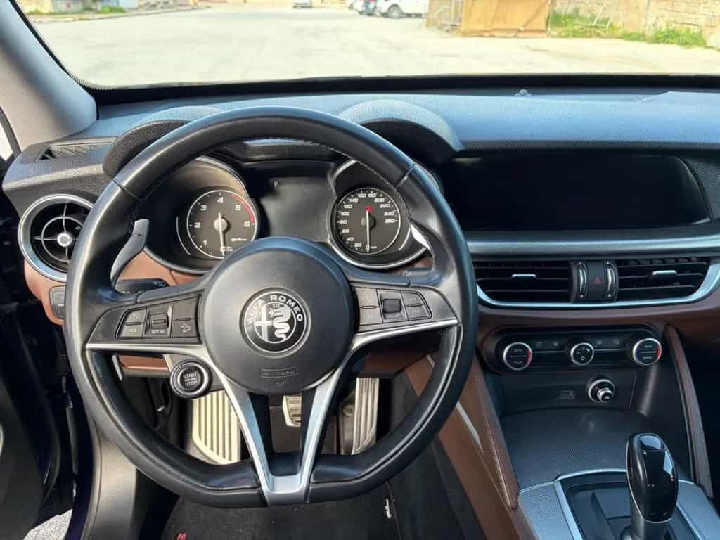 Alfa Romeo Stelvio 2.2 Turbodiesel 210 CV AT8 Q4 08/2018-photo-9