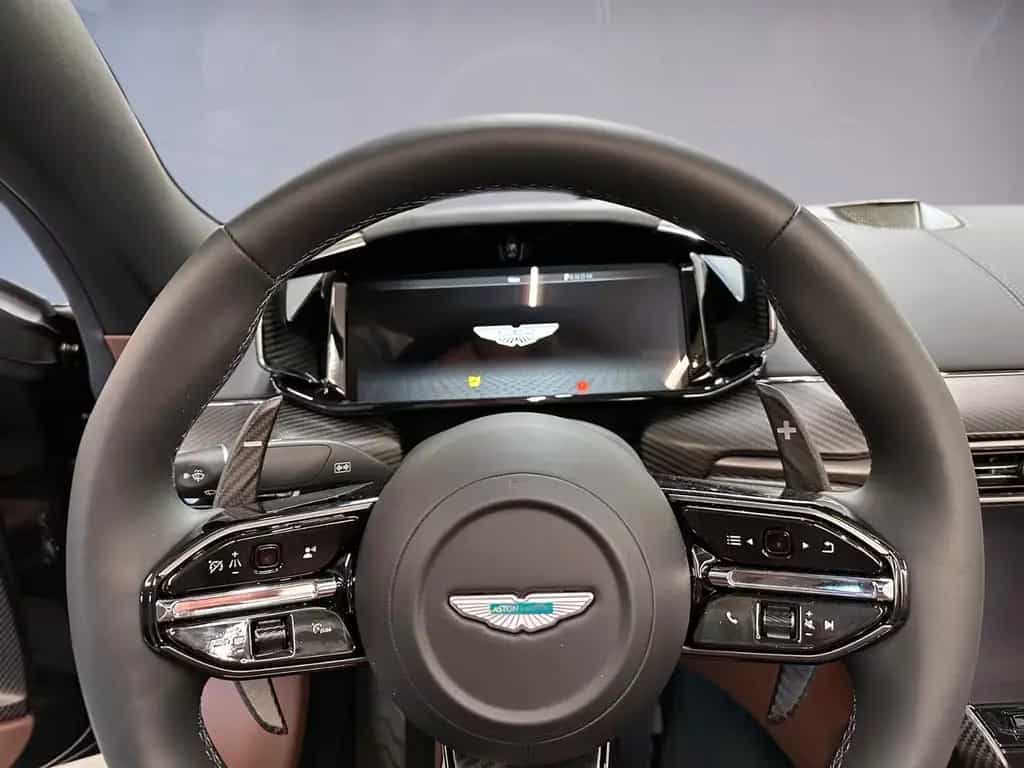 Aston Martin Vanquish Volante / Satin CF / Titanium Exhaust null-photo-9