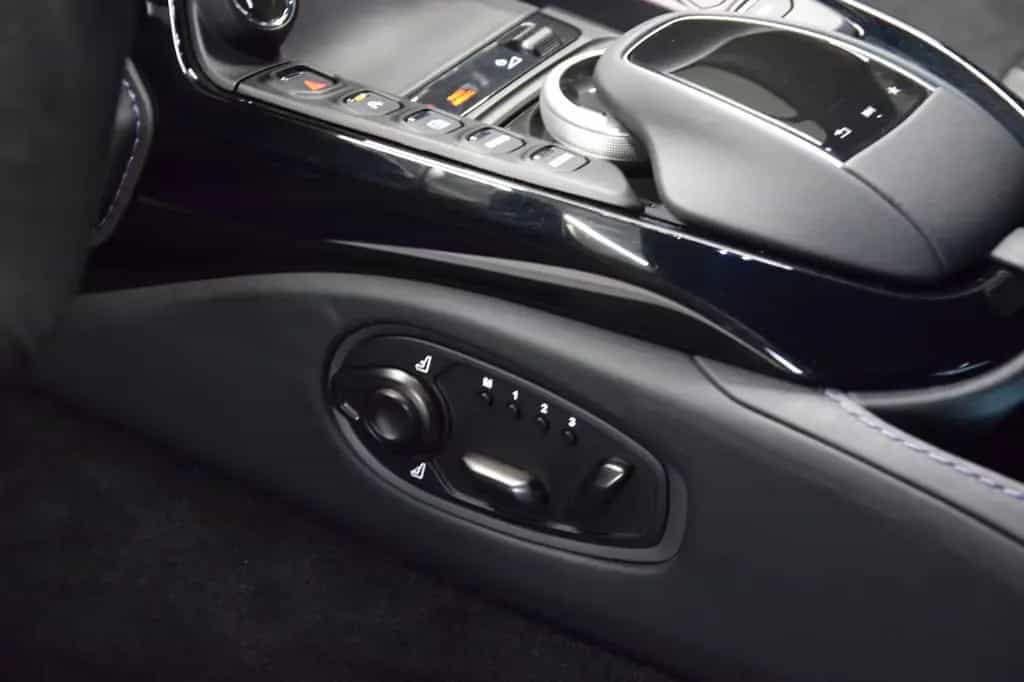 Aston Martin V8 Vantage 4.0 V8 02/2027 Garantie 03/2023-photo-22