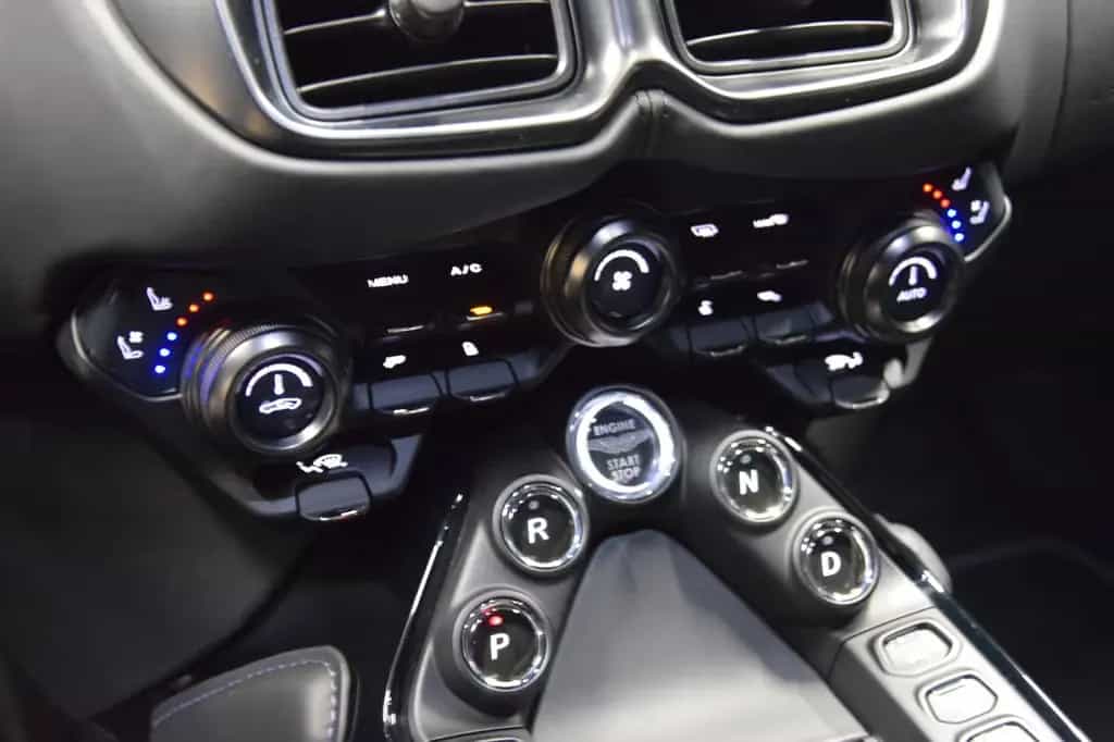 Aston Martin V8 Vantage 4.0 V8 02/2027 Garantie 03/2023-photo-26