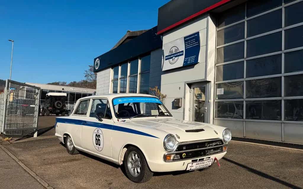 Lotus Cortina Rennwagen mit Straßenzulassung 04/1966-photo-11