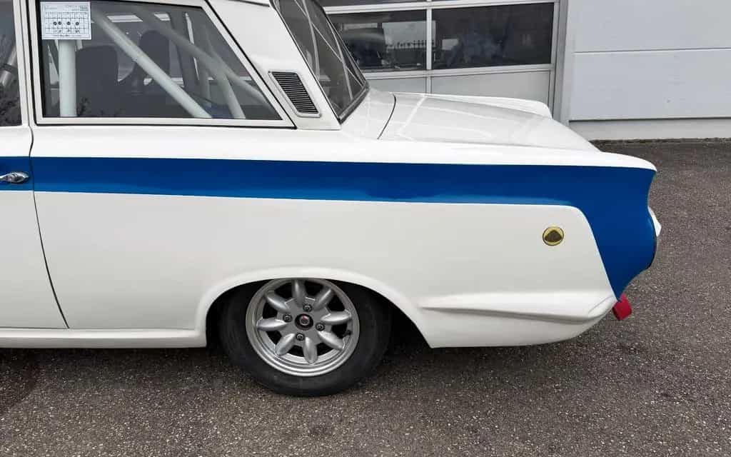 Lotus Cortina Rennwagen mit Straßenzulassung 04/1966-photo-23