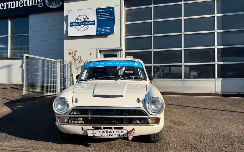 Lotus Cortina Rennwagen mit Straßenzulassung 04/1966-photo-4