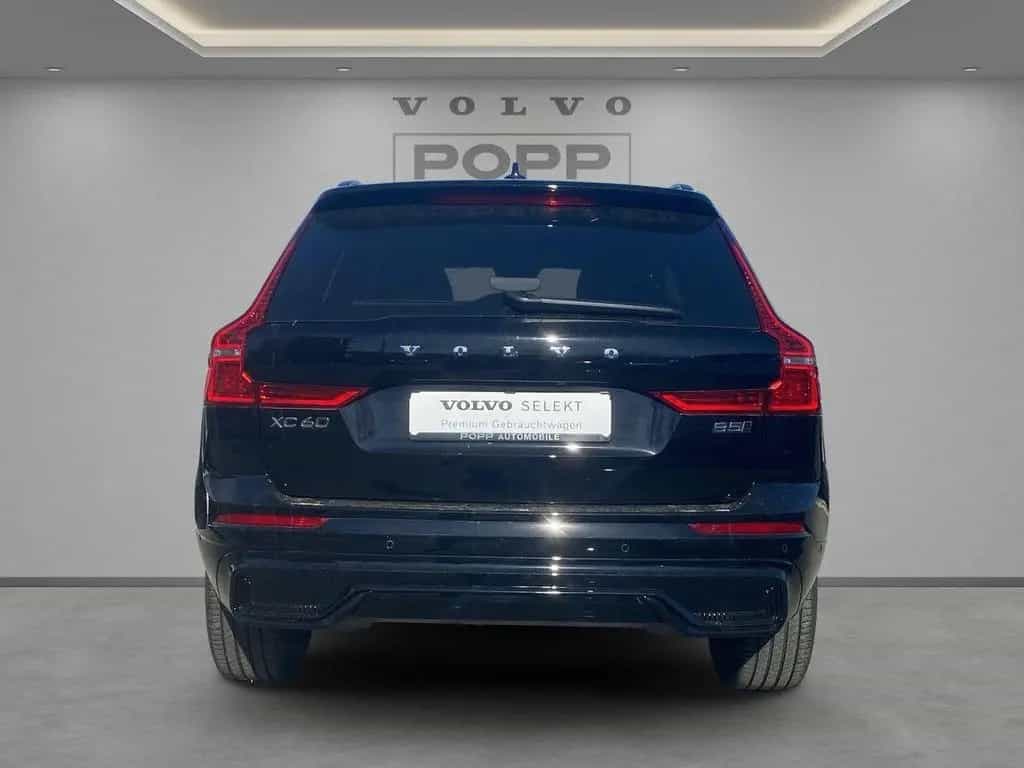 Volvo XC60 B5 AWD Ultimate Dark 360° ACC H&K HUD LED 12/2022-photo-4