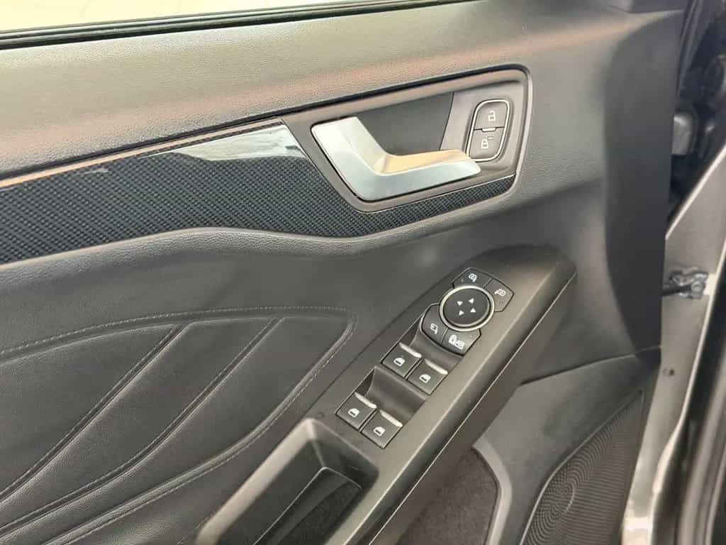 Ford Focus Turnier ST-Line 1.0 Navi Keyless Kamera 11/2020-photo-11