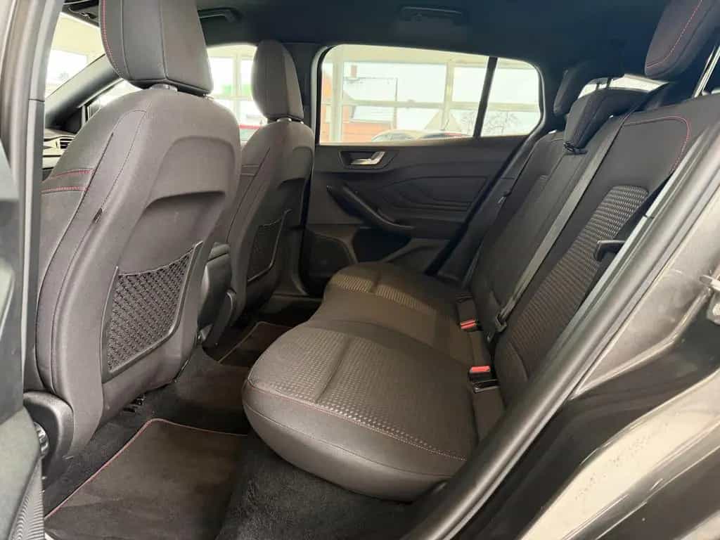 Ford Focus Turnier ST-Line 1.0 Navi Keyless Kamera 11/2020-photo-31
