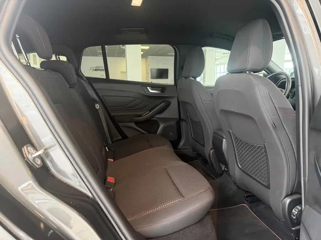 Ford Focus Turnier ST-Line 1.0 Navi Keyless Kamera 11/2020-photo-33