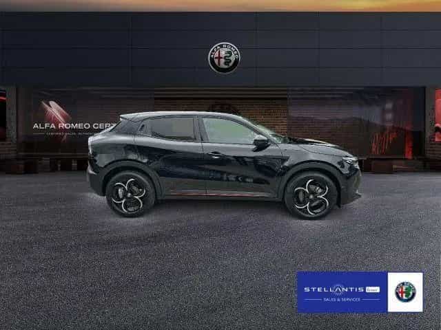 Alfa Romeo Junior 1.2 Mild Hybrid Special Junior 1.2 VGT Mi 01/2026-photo-2