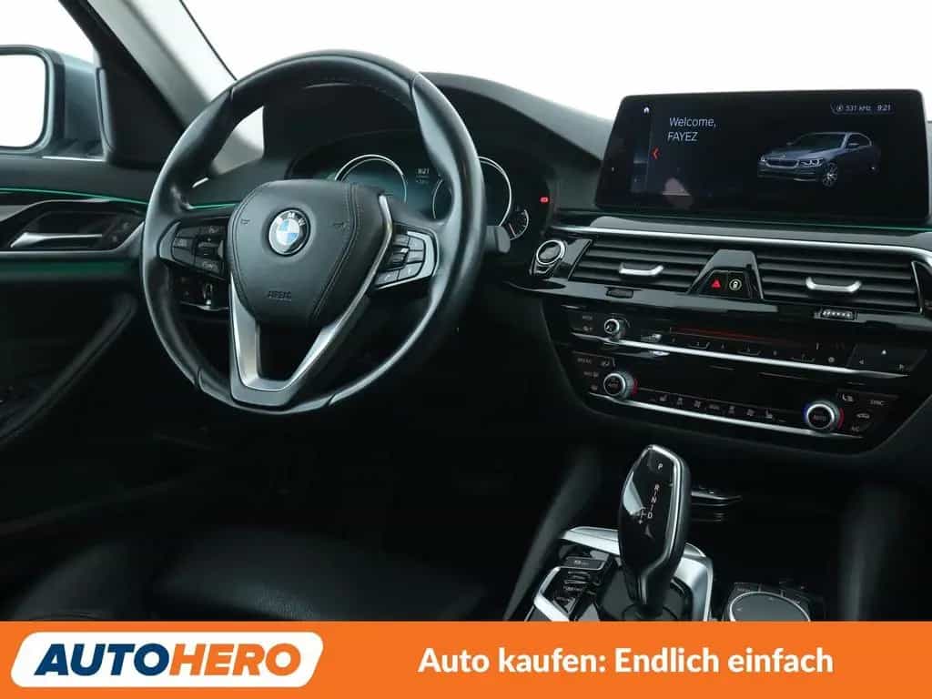 BMW 5 Series 540i xDrive Sport Line Aut.*NAVI*LED*HUD*CAM* 08/2017-photo-12