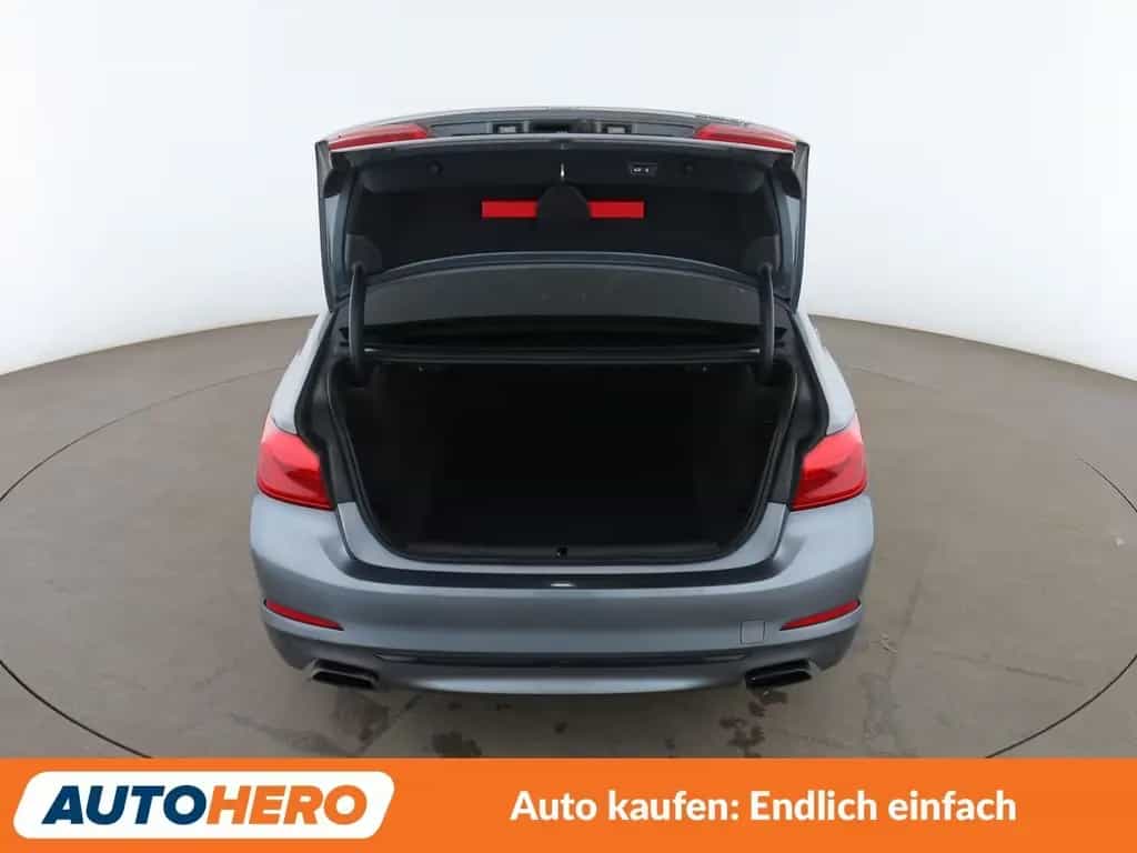 BMW 5 Series 540i xDrive Sport Line Aut.*NAVI*LED*HUD*CAM* 08/2017-photo-16