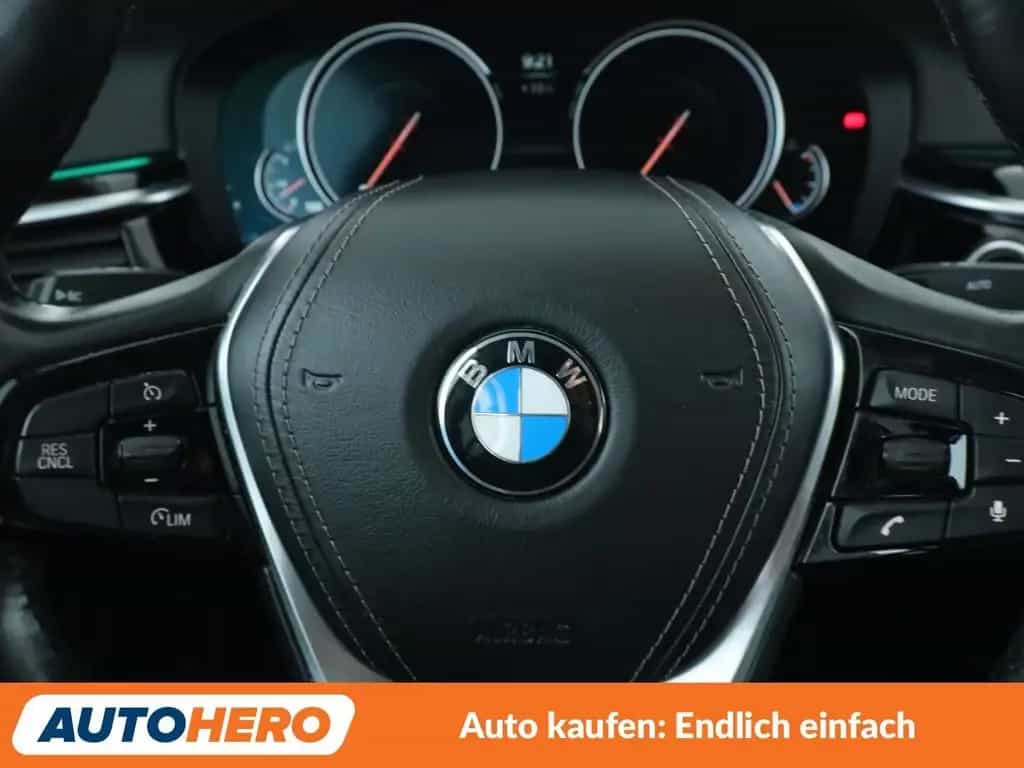 BMW 5 Series 540i xDrive Sport Line Aut.*NAVI*LED*HUD*CAM* 08/2017-photo-18