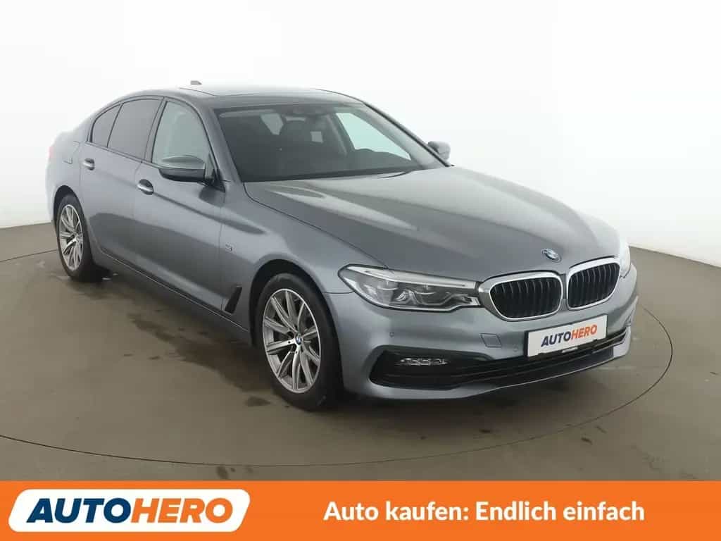 BMW 5 Series 540i xDrive Sport Line Aut.*NAVI*LED*HUD*CAM* 08/2017-photo-7