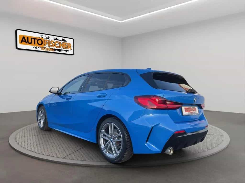 BMW 1 Series 118 i M Sport  LED   HUD  Pano  Kamera 10/2019-photo-4