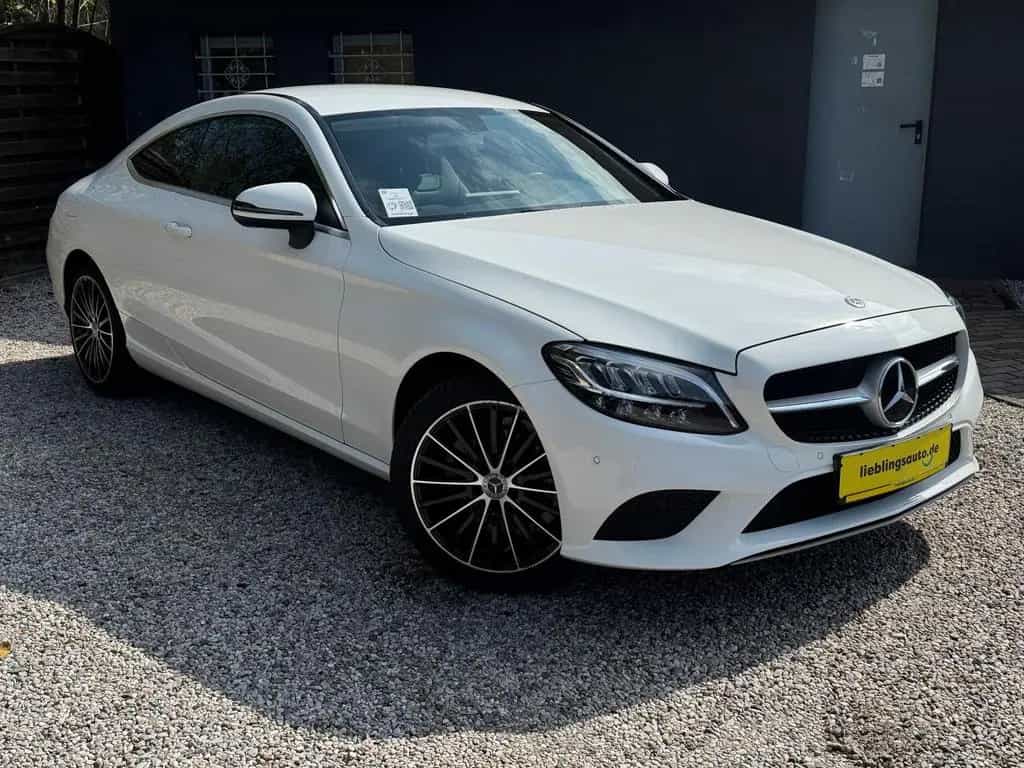 Mercedes-Benz C-Class 180 Coupé 9G LED Navi Kamera 18" Ambientelicht 10/2018-photo-1