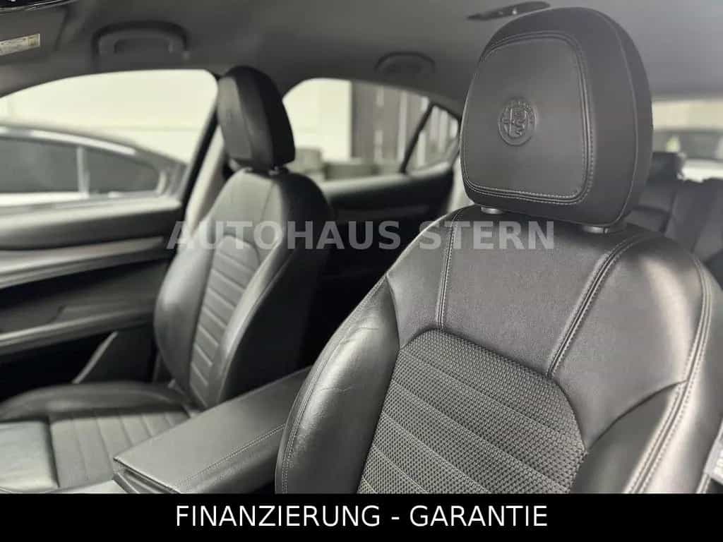 Alfa Romeo Stelvio Super Kamera Spur 8fach DAB Tempomat 05/2017-photo-17