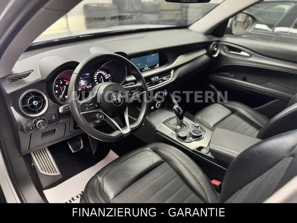 Alfa Romeo Stelvio Super Kamera Spur 8fach DAB Tempomat 05/2017-photo-18