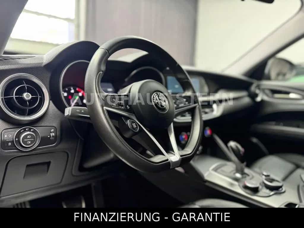 Alfa Romeo Stelvio Super Kamera Spur 8fach DAB Tempomat 05/2017-photo-19