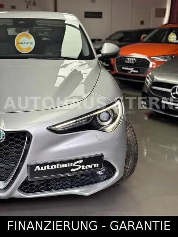 Alfa Romeo Stelvio Super Kamera Spur 8fach DAB Tempomat 05/2017-photo-2