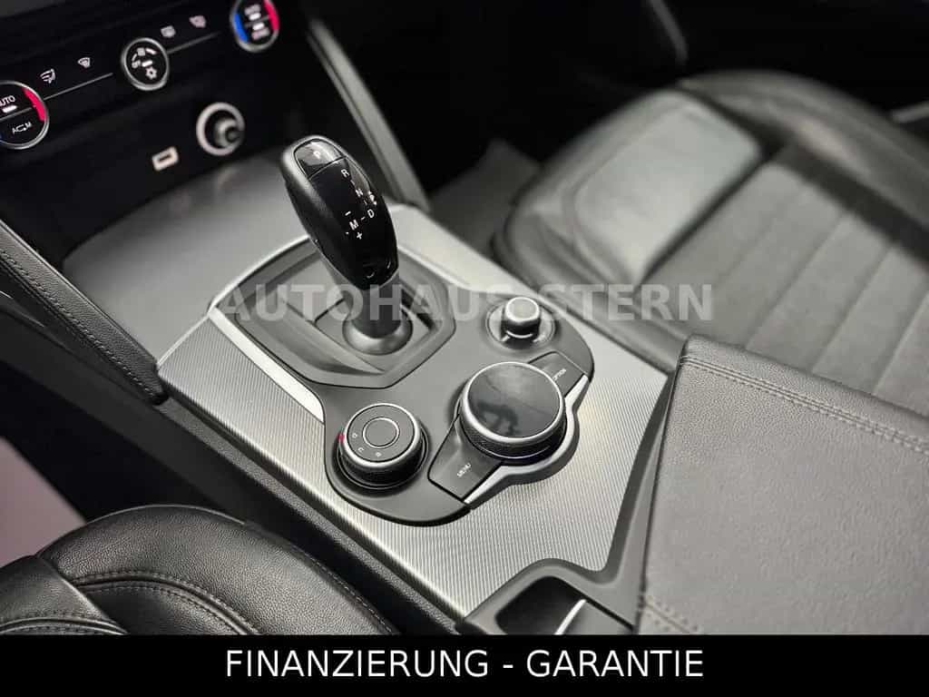 Alfa Romeo Stelvio Super Kamera Spur 8fach DAB Tempomat 05/2017-photo-21