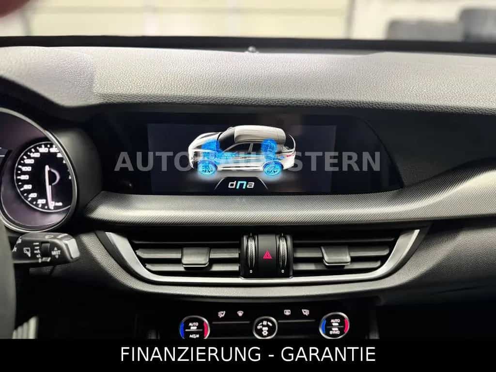 Alfa Romeo Stelvio Super Kamera Spur 8fach DAB Tempomat 05/2017-photo-29