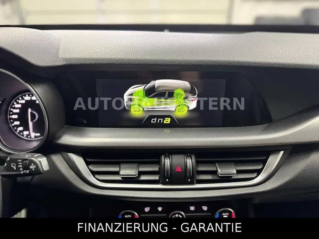 Alfa Romeo Stelvio Super Kamera Spur 8fach DAB Tempomat 05/2017-photo-30