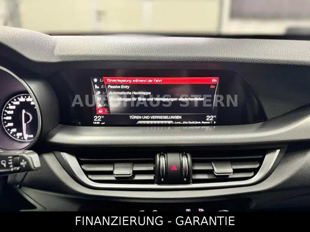 Alfa Romeo Stelvio Super Kamera Spur 8fach DAB Tempomat 05/2017-photo-33