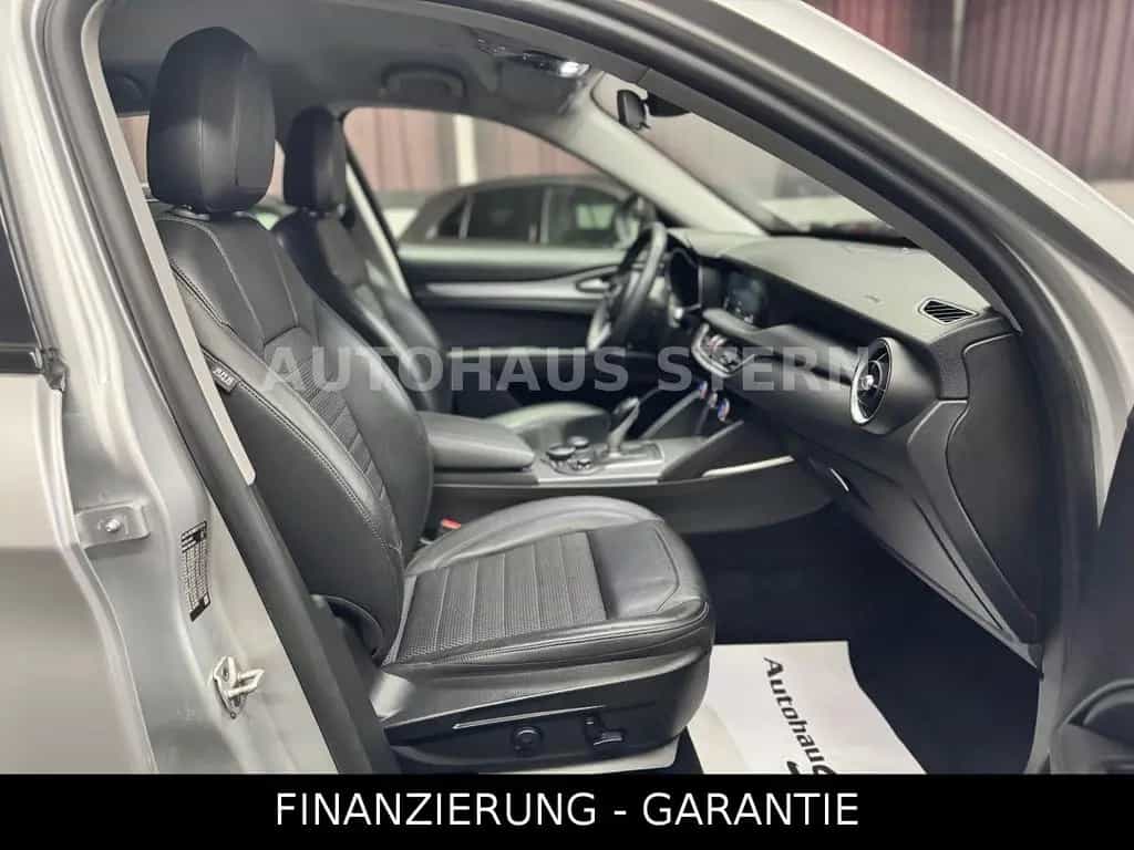 Alfa Romeo Stelvio Super Kamera Spur 8fach DAB Tempomat 05/2017-photo-35