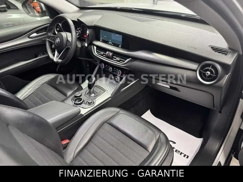 Alfa Romeo Stelvio Super Kamera Spur 8fach DAB Tempomat 05/2017-photo-36