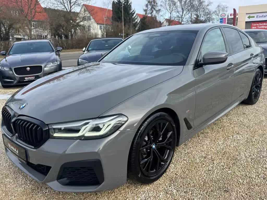 BMW 5 Series 520 d M-Sportpacket | Live Cockpit| AHK| ACC|DAB 03/2022-photo-0