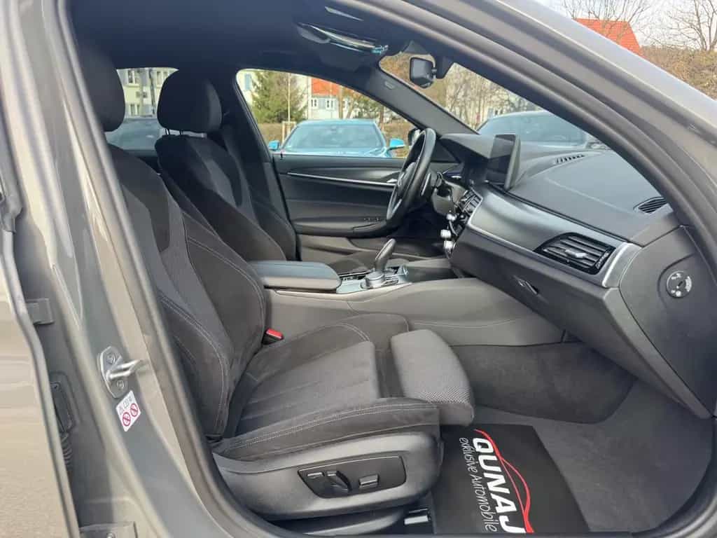 BMW 5 Series 520 d M-Sportpacket | Live Cockpit| AHK| ACC|DAB 03/2022-photo-17