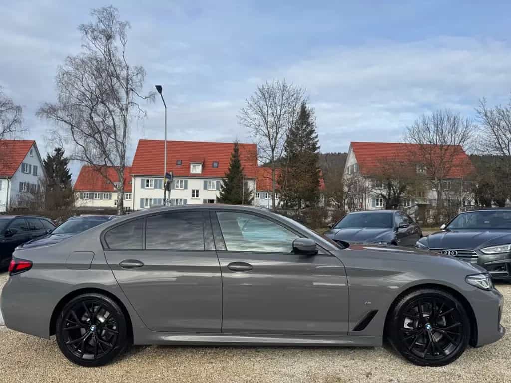 BMW 5 Series 520 d M-Sportpacket | Live Cockpit| AHK| ACC|DAB 03/2022-photo-6