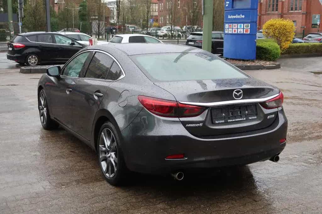 Mazda 6 Lim. 2.0 Sports-Line *LED-SCHEINW. *HEAD-UP 05/2018-photo-3