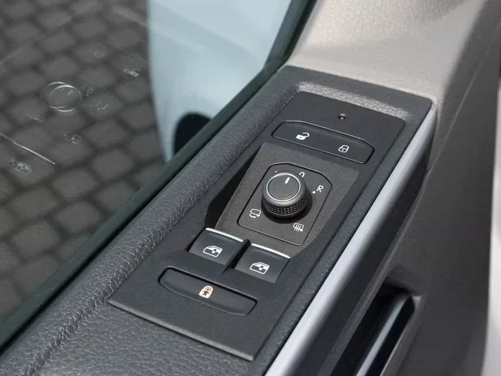 Volkswagen Transporter California 04/2024-photo-4