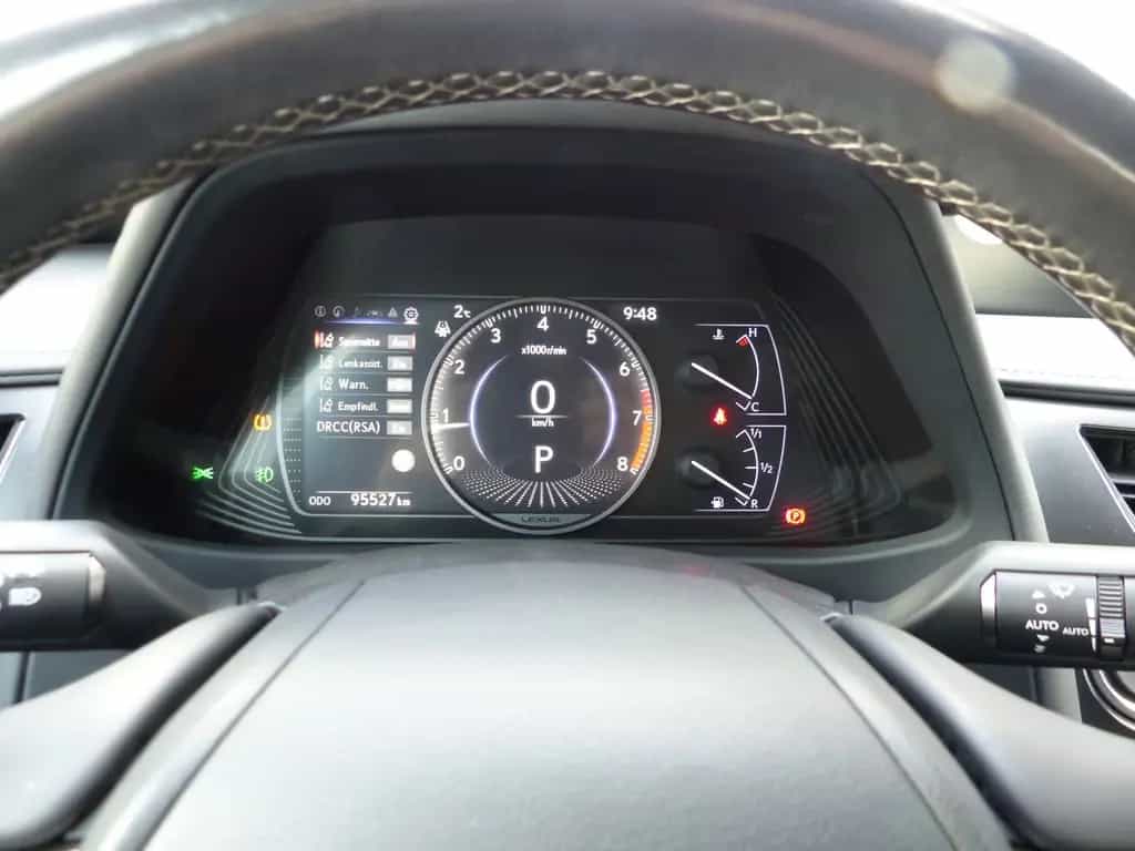 Lexus UX 200 Launch Edition Navi LED SHZ Kamera Tempom 06/2019-photo-13