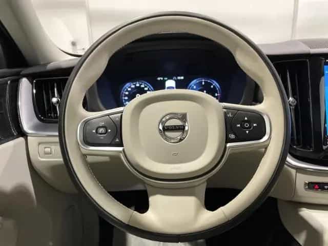 Volvo XC60 B4 Diesel Momentum Pro Automatik EU6 Leder 06/2021-photo-11