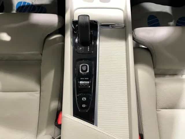 Volvo XC60 B4 Diesel Momentum Pro Automatik EU6 Leder 06/2021-photo-14
