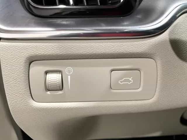 Volvo XC60 B4 Diesel Momentum Pro Automatik EU6 Leder 06/2021-photo-18