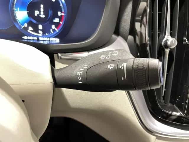 Volvo XC60 B4 Diesel Momentum Pro Automatik EU6 Leder 06/2021-photo-22