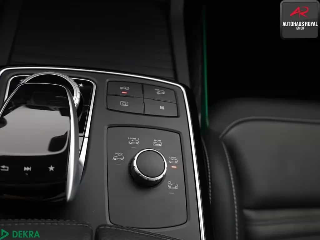 Mercedes-Benz GLE 450 AMG 4M AIRMATIC,KEYLESS,DISTRO,PANO,AHK 08/2017-photo-21