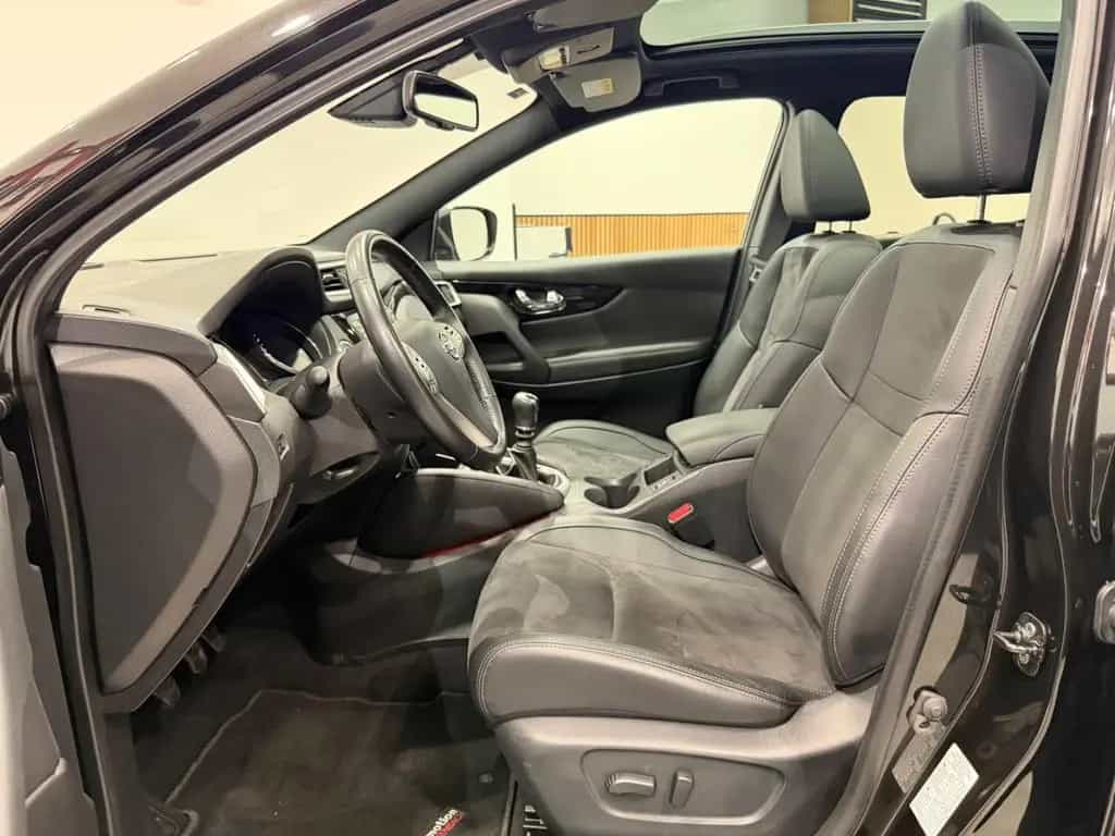 Nissan Qashqai N-Vision 1.HAND PANO+°360KAMERA+PDC 04/2017-photo-10