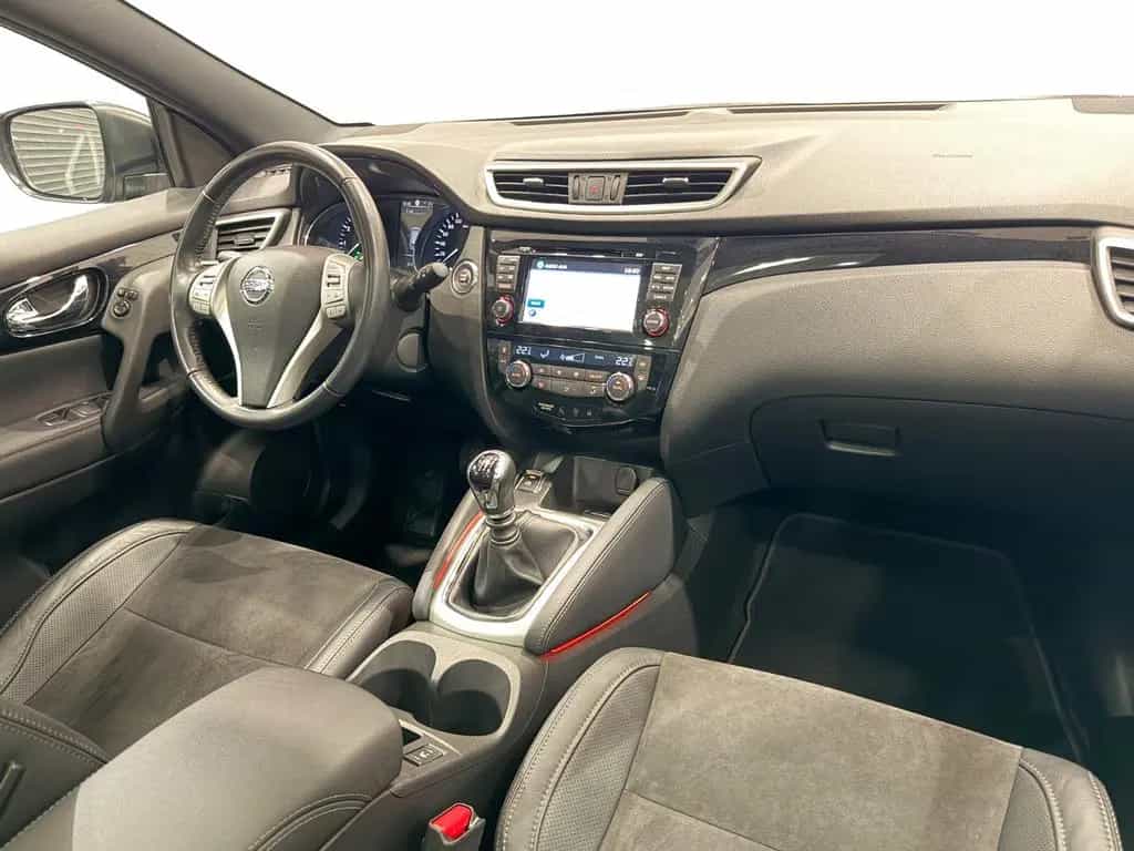 Nissan Qashqai N-Vision 1.HAND PANO+°360KAMERA+PDC 04/2017-photo-16