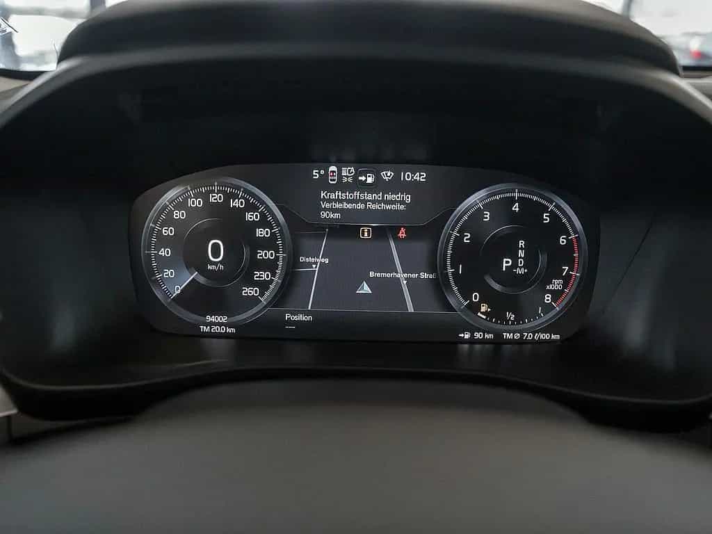 Volvo XC40 T3 Momentum Pro AHK 10/2021-photo-19