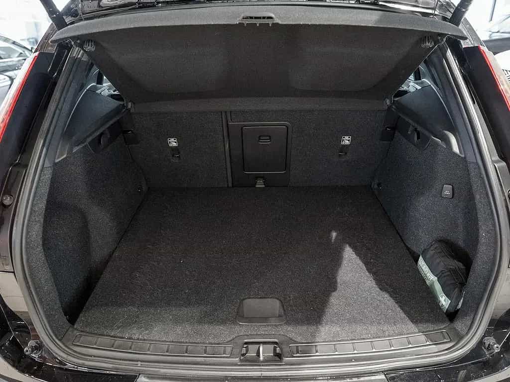 Volvo XC40 T3 Momentum Pro AHK 10/2021-photo-22