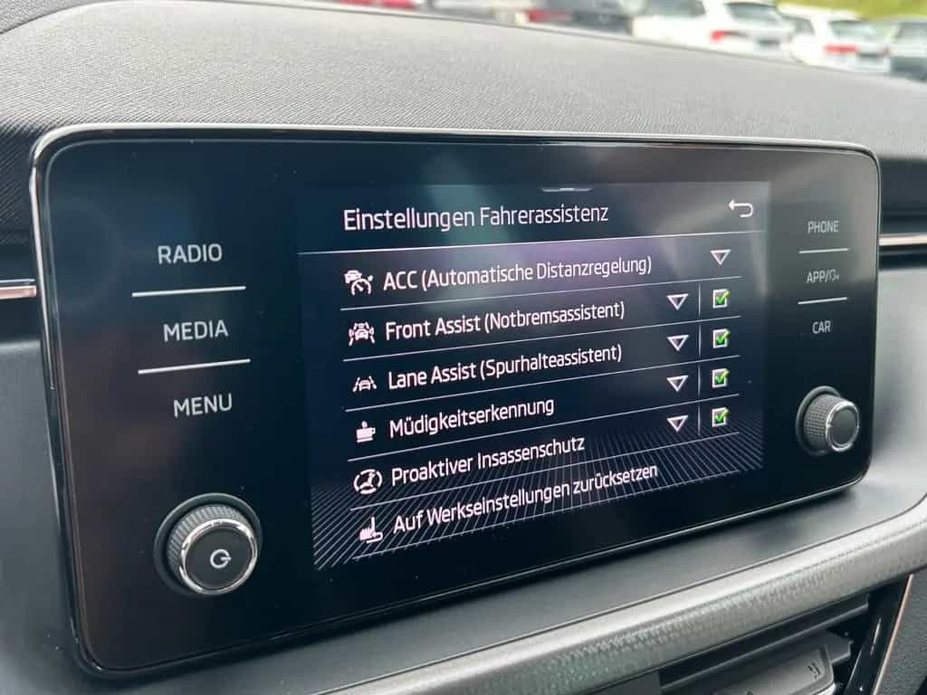 Skoda Kamiq Style 1.5 *Garantie -2028/ HU neu / 8xRad 08/2023-photo-29